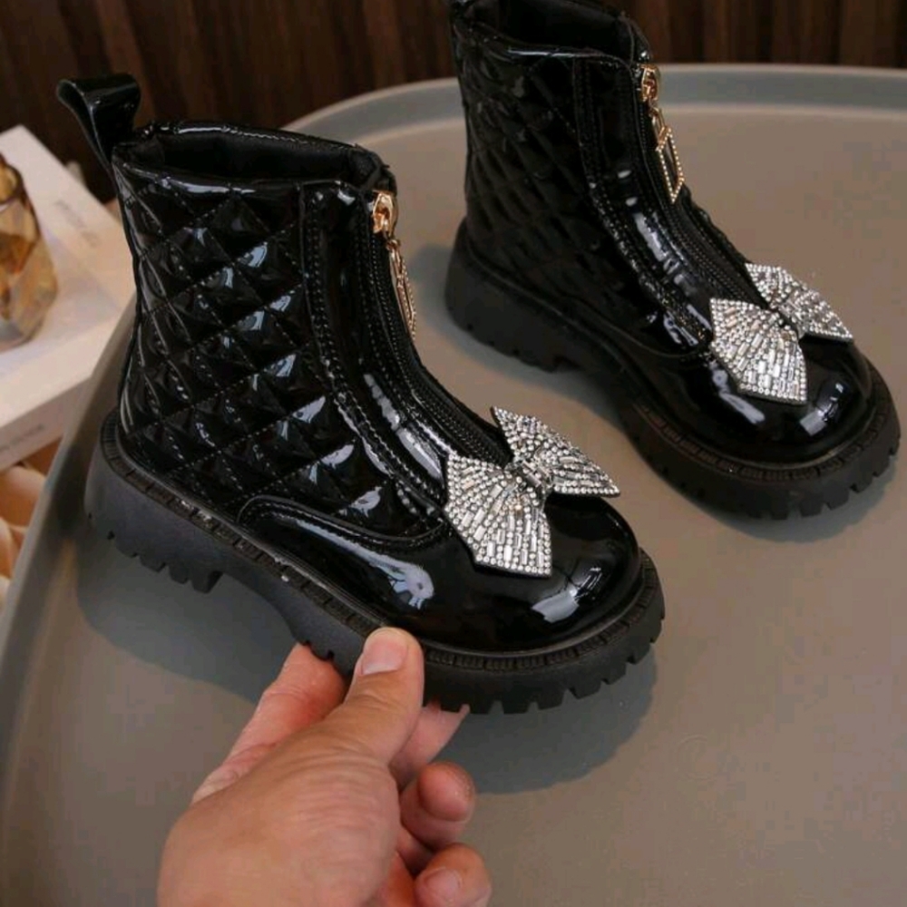 Kids rain boots